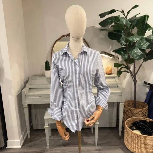 Chico’s No-Iron Blue & White Striped Button-Down Shirt - Size 1 (US 8/10 M/L) - Picture 4 of 11